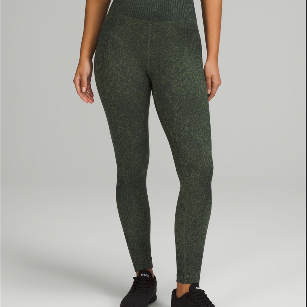 Lululemon Ebb to Train SHR Tight 25” Yoga Pants